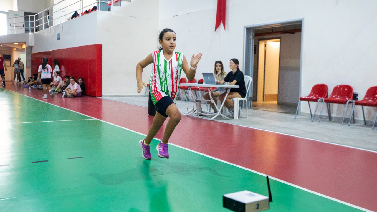 Karşıyaka’da örnek hizmet: Sportif yetenekler keşfediliyor