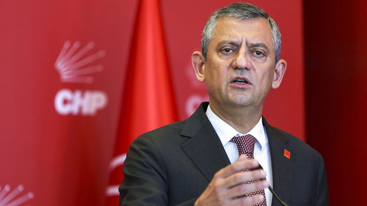 Özgür Özel,"Aziz İhsan Aktaş, CHP’den 88, AK Parti’den ise 300 ihale aldı, neden soruşturulmuyor?"