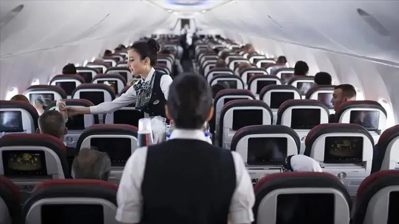 Uçaklarda ücretsiz su hizmeti başlıyor
