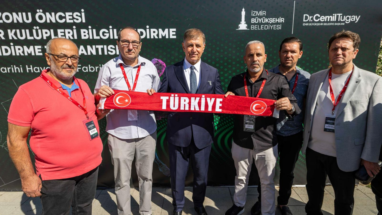 Başkan Tugay amatör spor kulüplerinin başkanlarıyla buluştu: "Yeteneği olan çalışkan çocukları keşfetmeliyiz”