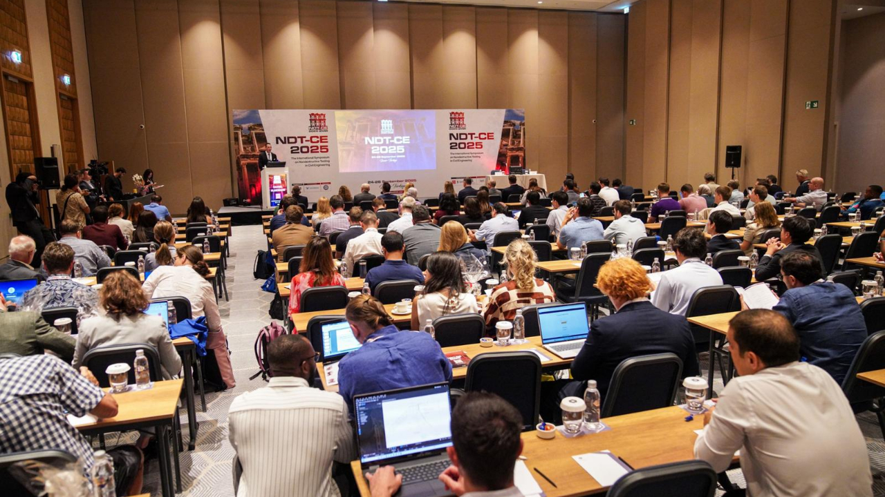 Başkan Tugay İzmir’in ev sahipliği yaptığı uluslararası organizasyonda konuştu
