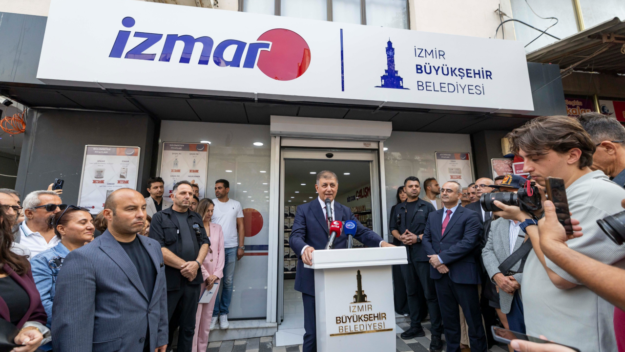 İZMAR’ın 11’inci mağazası Aliağa’da açıldı