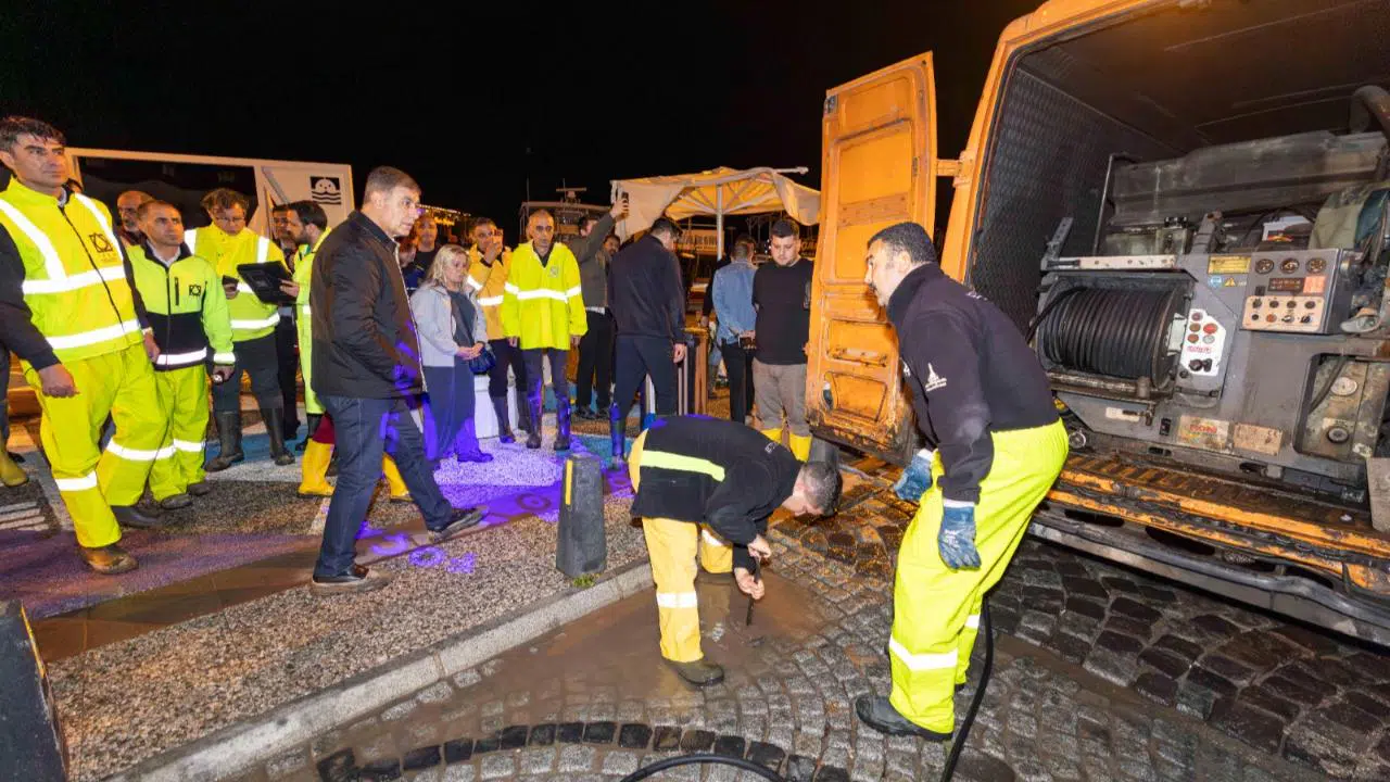 Başkan Tugay Foça’da incelemelerde bulundu