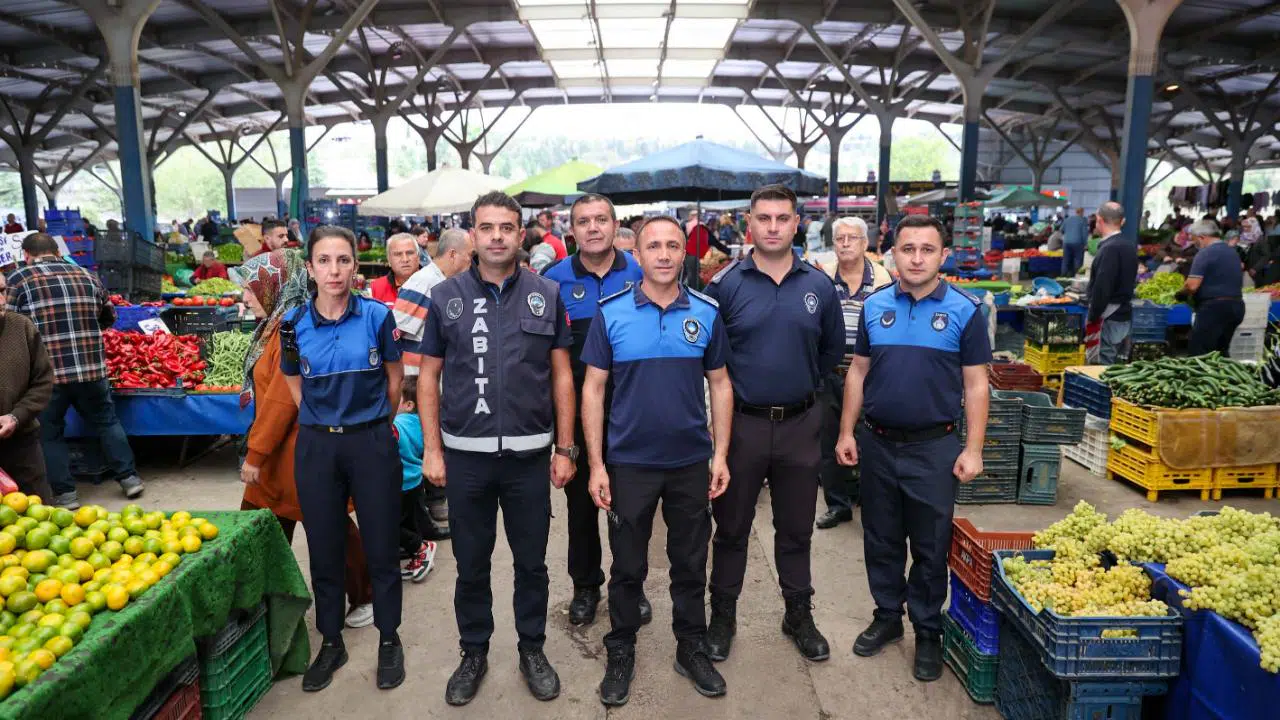 Buca Belediyesi’nden pazar yerlerinde denetim