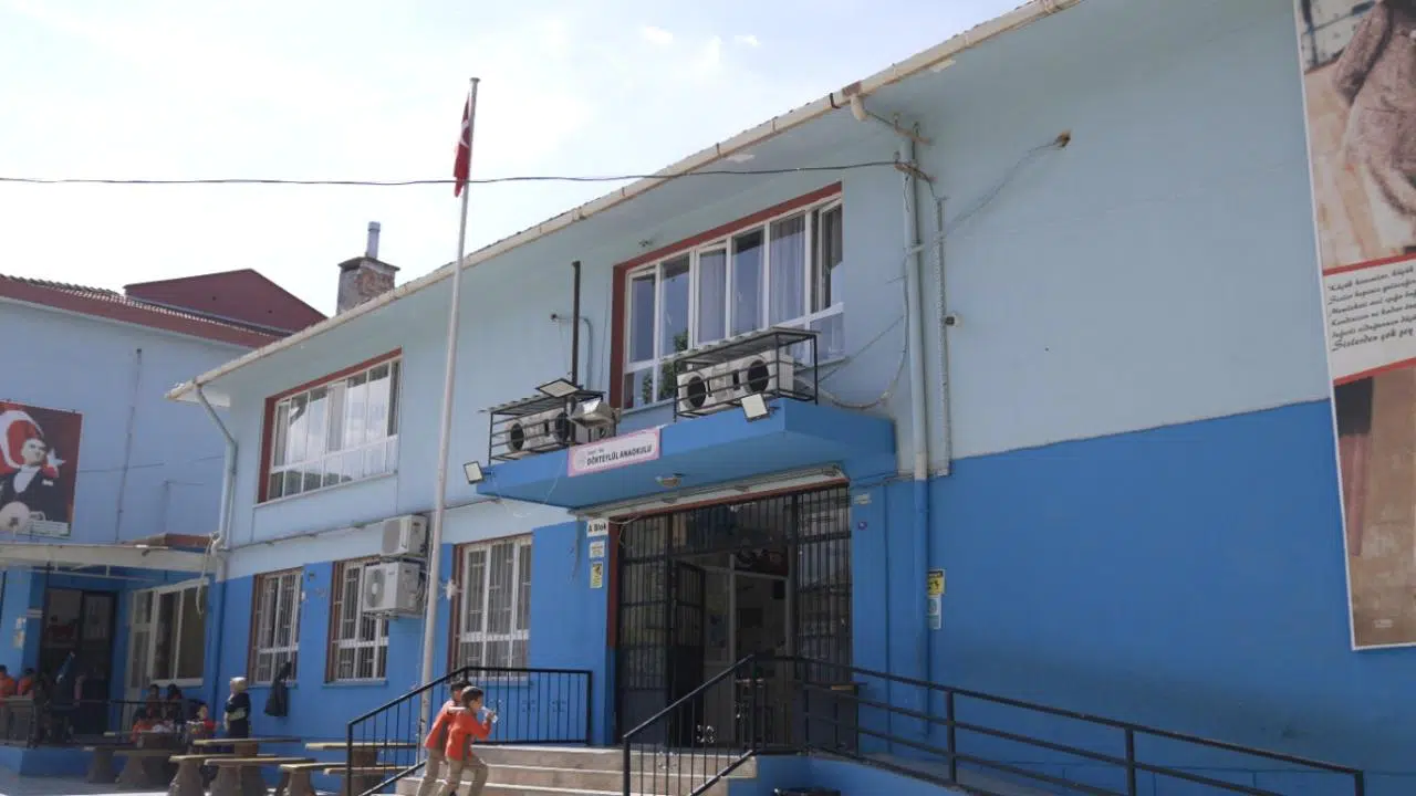 İzmir’in okullarında veli Büyükşehir iş birliği