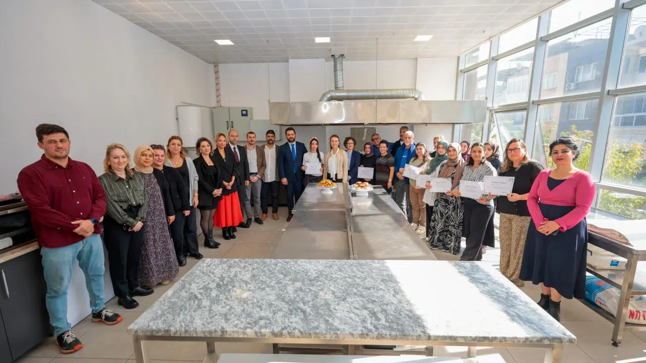 Konak’ın Hamur Ürünleri Yapımı Kursu mezunlarını verdi