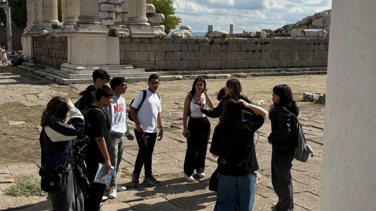 Pergamon Antik Kenti’nde dil becerilerini geliştirdiler
