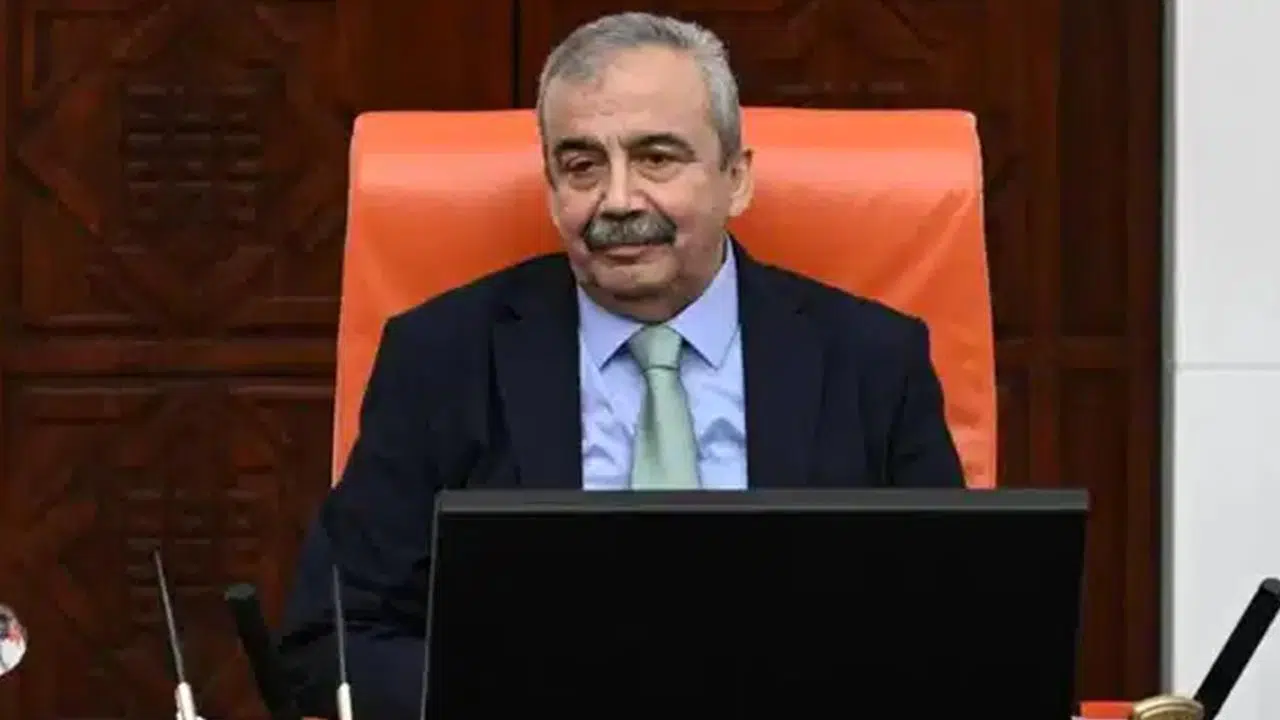 Sırrı Süreyya Önder'in kızına bıraktığı miras belli oldu