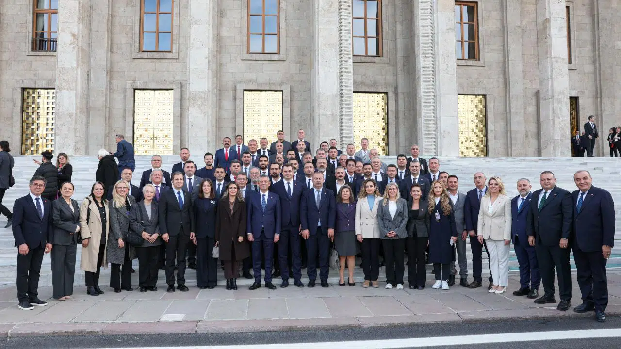CHP İzmir'den Lidere Ziyaret