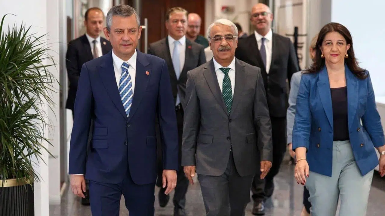 CHP'den DEM'in İmralı tepkisine 'yasal düzenleme' yanıtı