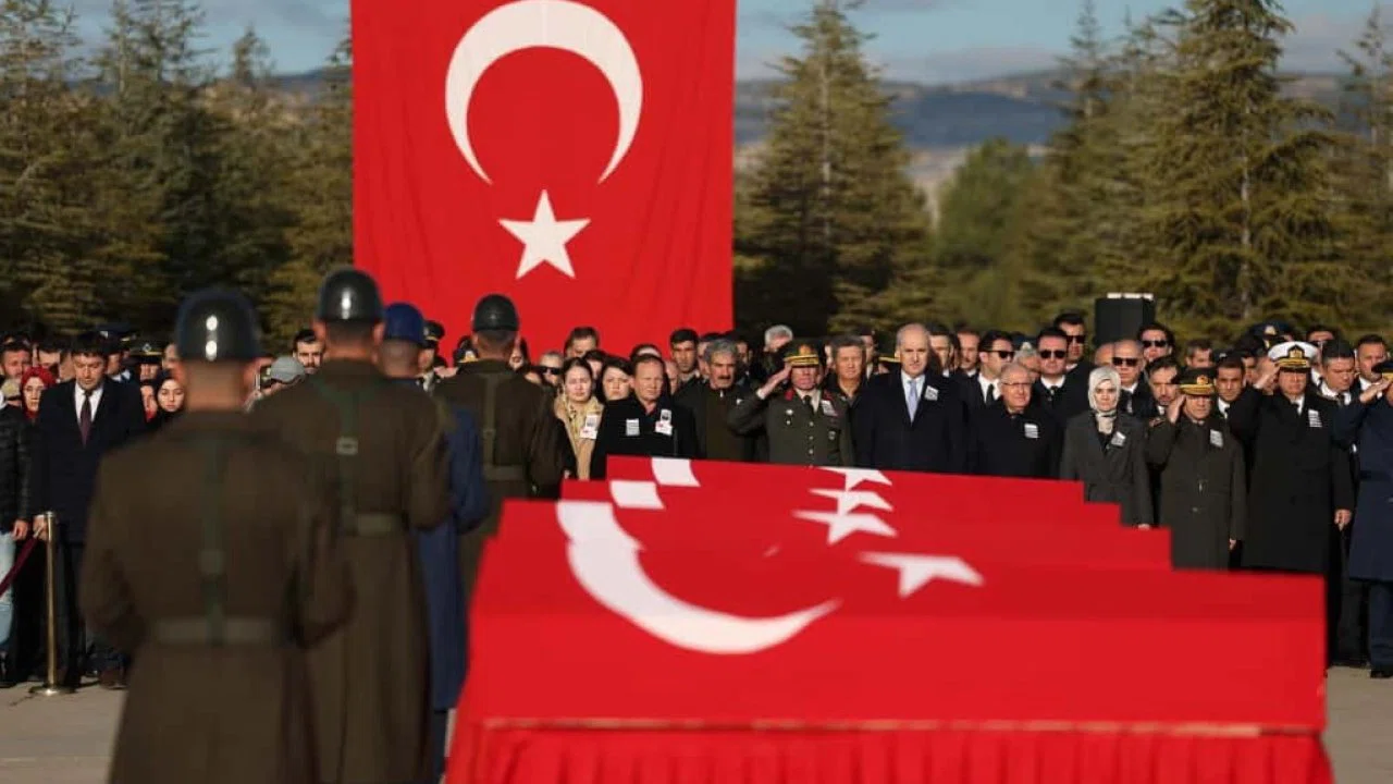 Düşen C-130'la şehit olan 20 kahraman için Mürted’te tören düzenlendi