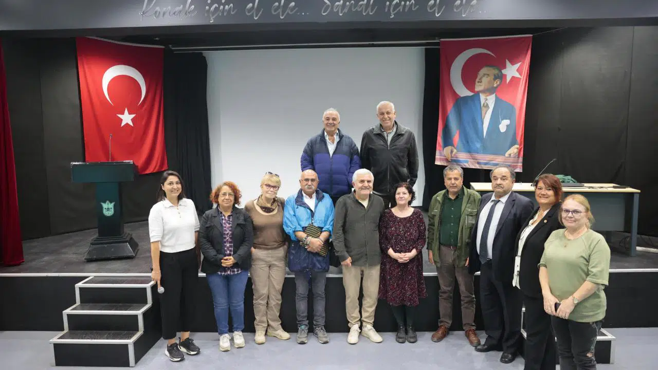 Kemeraltı’nın kent kimliğindeki rolü Kültürel Miras Söyleşileri’nde ele alındı