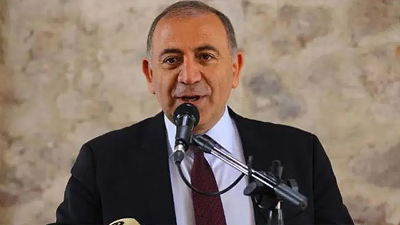 Tekin, televizyona çıkmak için mahkemeye başvurmuş
