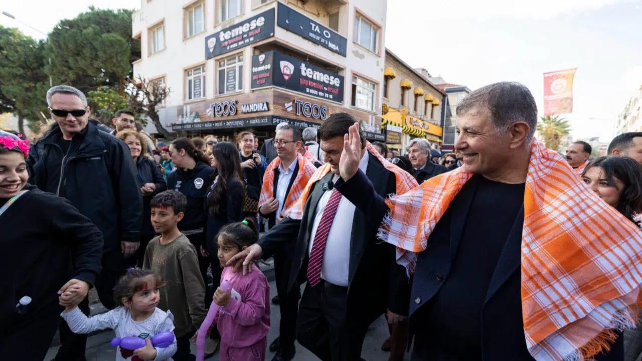 25. Mandalina Şenliği üreticinin yüzünü güldürdü