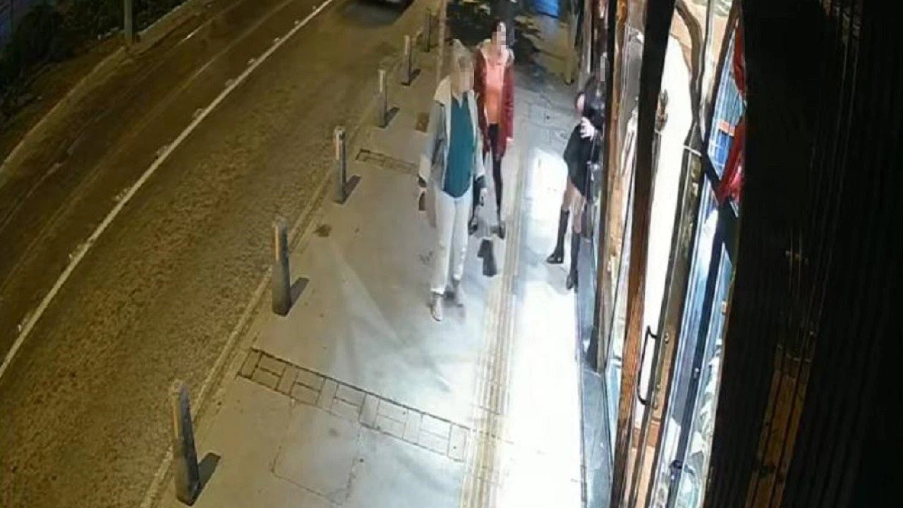 Alkollü travesti, başıyla vurduğu iş yeri vitrin camını kırdı