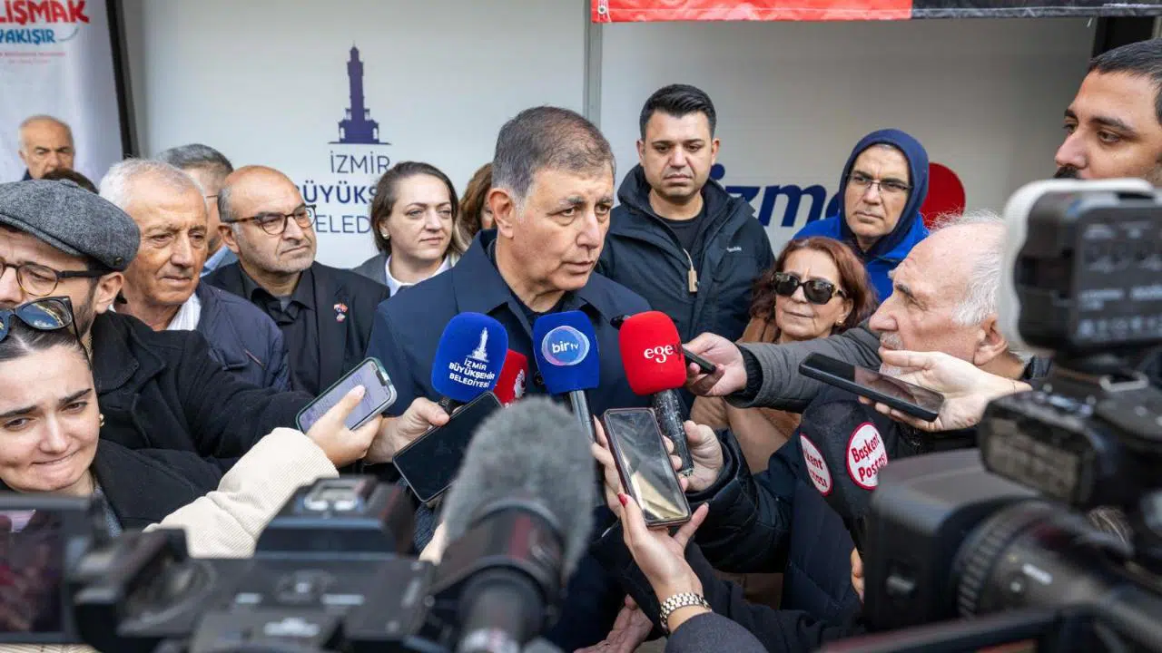 Başkan Tugay: Halkın gerçek sorunları konuşulmalı
