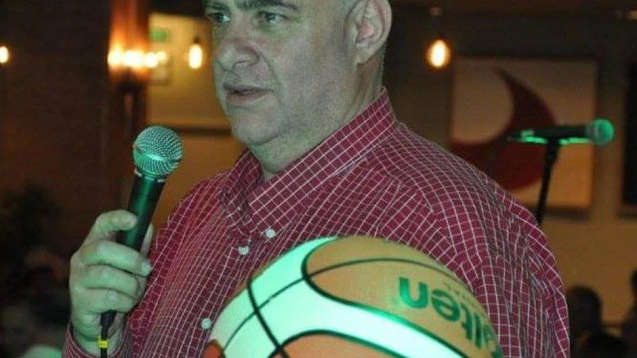 Eski milli basketbolcu balkondan düşerek hayatını kaybetti