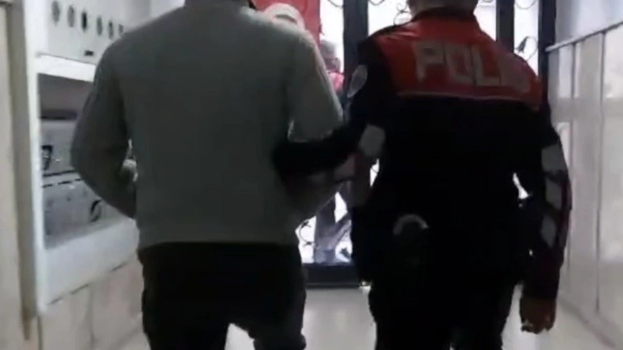 İzmir’de 143 aranan şahıs yakalandı