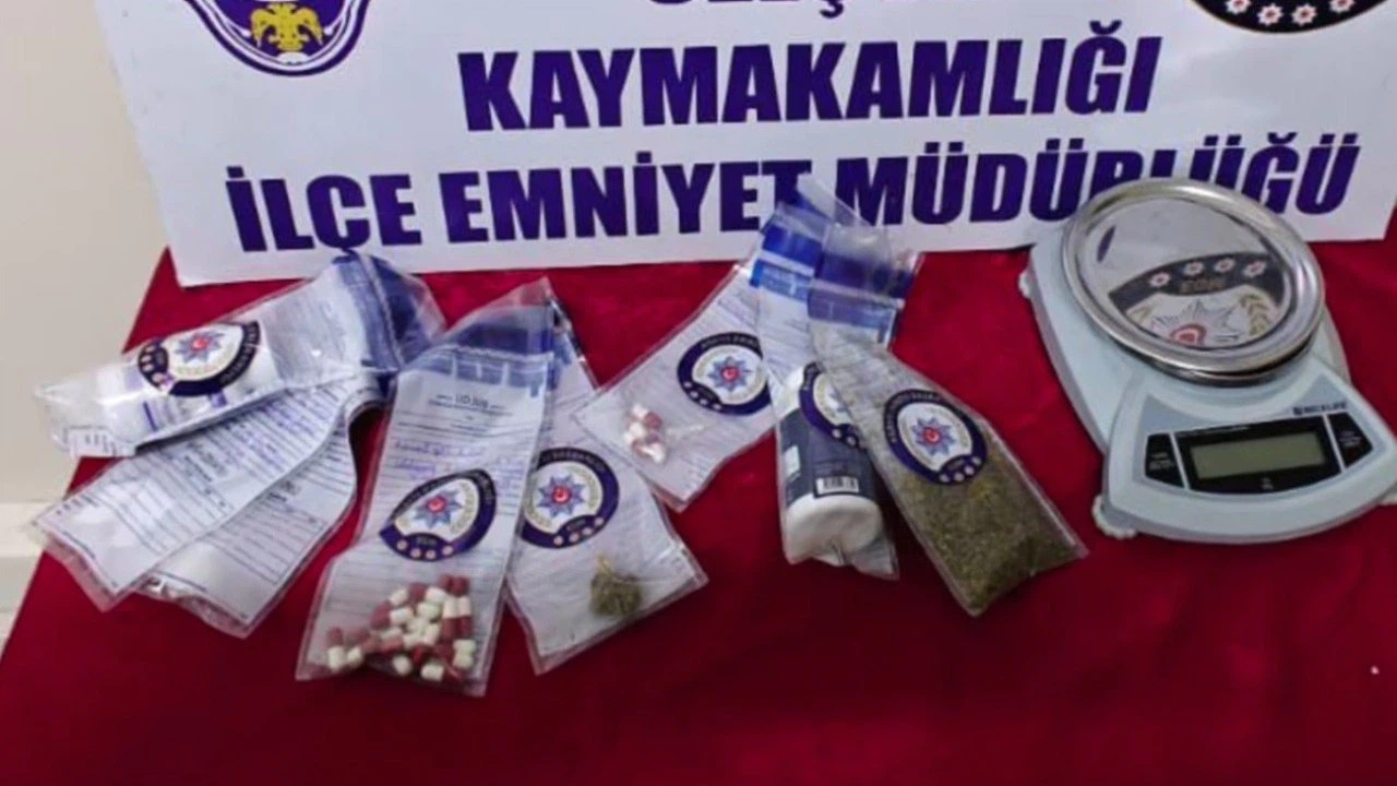 İzmir’de 3 aylık takiple yakalanan 18 zehir taciri tutuklandı