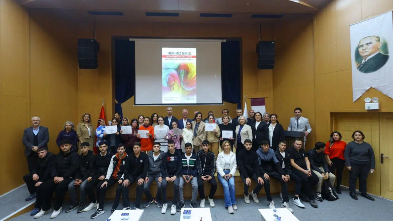 Karabağlar ’da Engeller Tasarımla Aşıldı