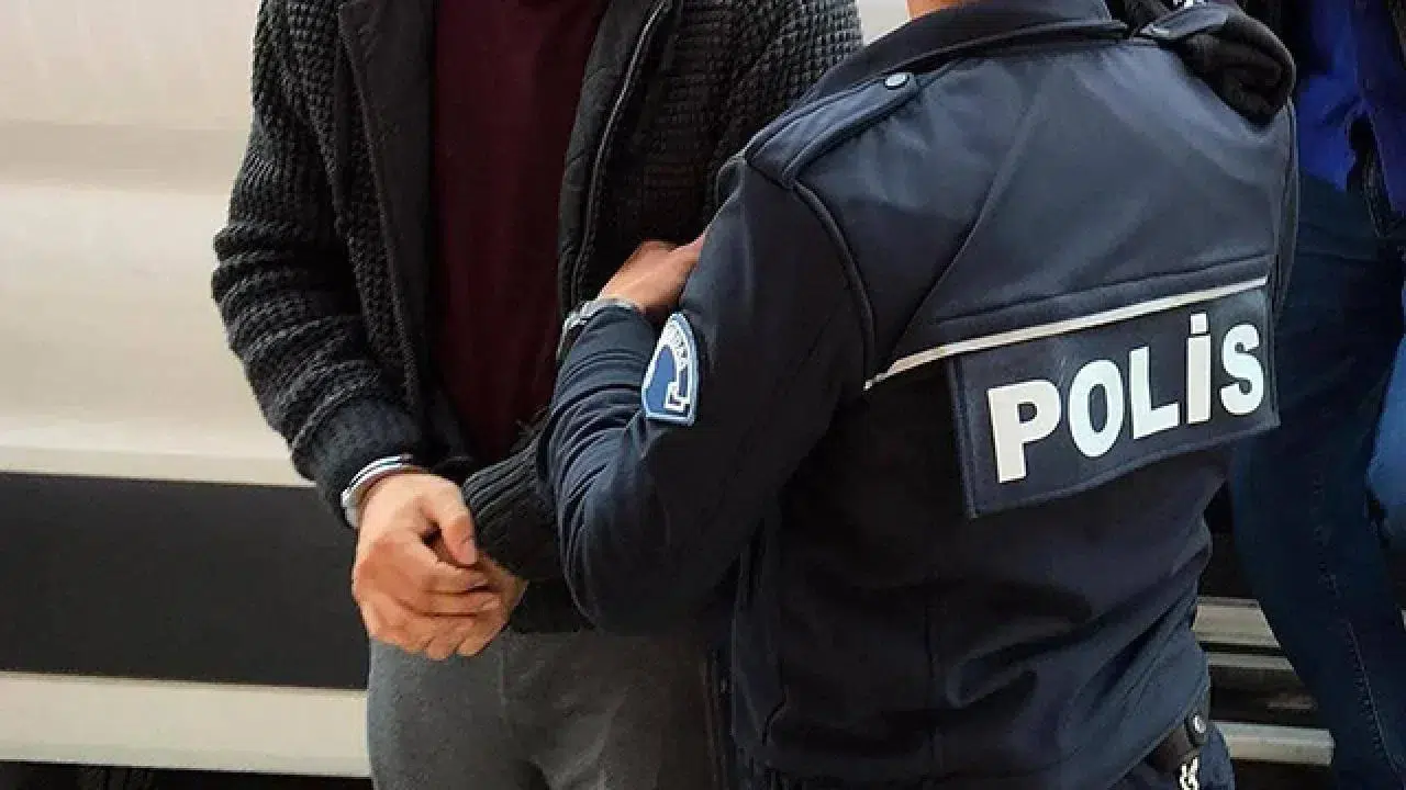 Sosyal medyada 'tetikçi' ilanı verdi, gözaltına alındı
