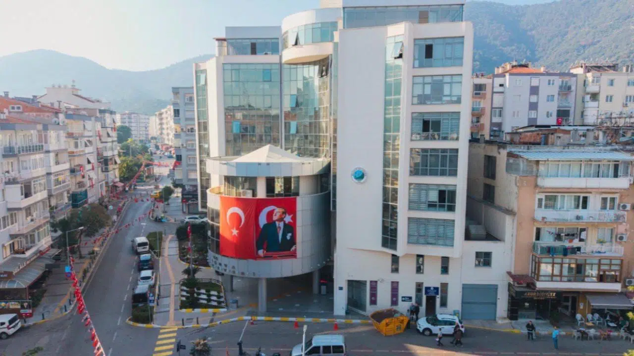 Balçova Belediyesi 2025 Yılında 105 Bin 700 Vatandaş Talebinin Büyük Bölümünü Çözüme Kavuşturdu