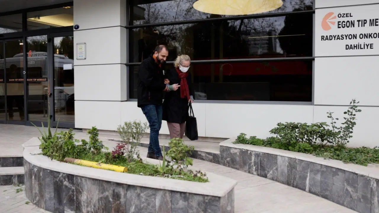 Balçova Belediyesi’nden Fizik Tedavi ve Onkoloji Hastalarına Ulaşım Desteği