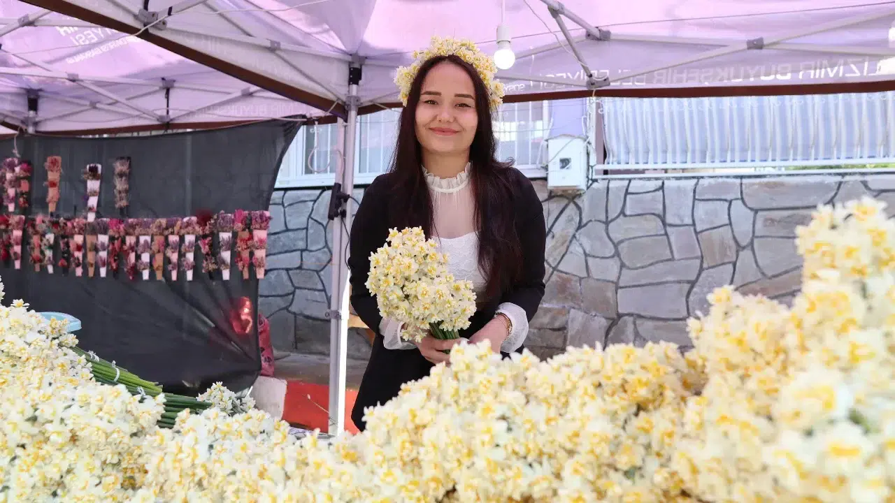 Bayındır’da Festival Heyecanı Başlıyor: Turan Mahallesi Nergis Kokularıyla Şenlenecek