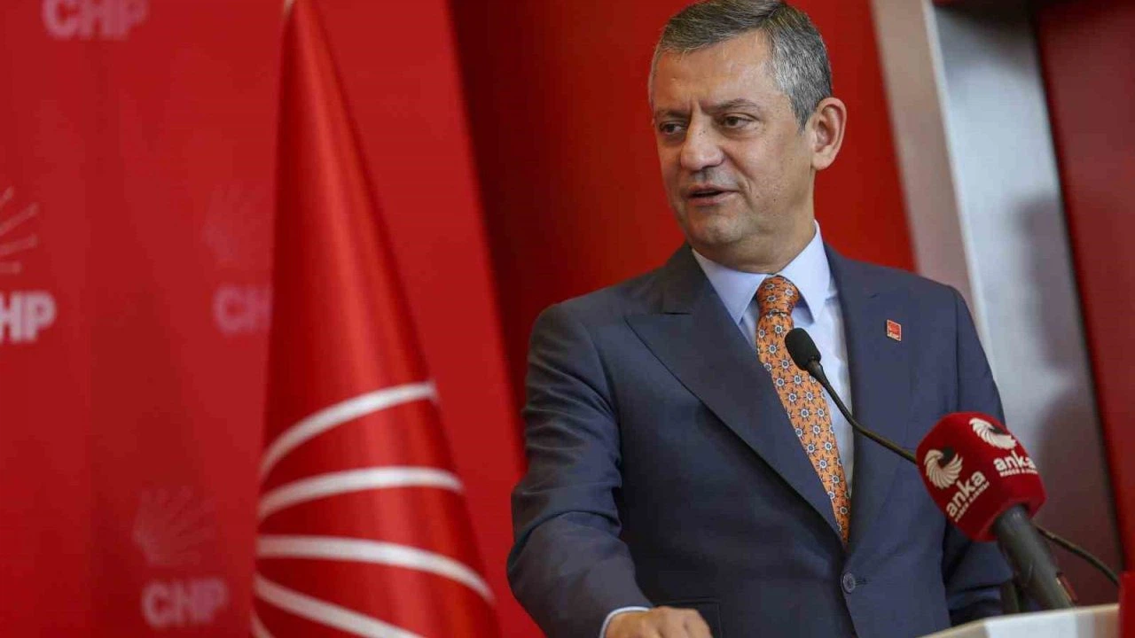 CHP Genel Başkanı Özel ile Saadet Partisi Genel Başkanı Arıkan bir araya geldi