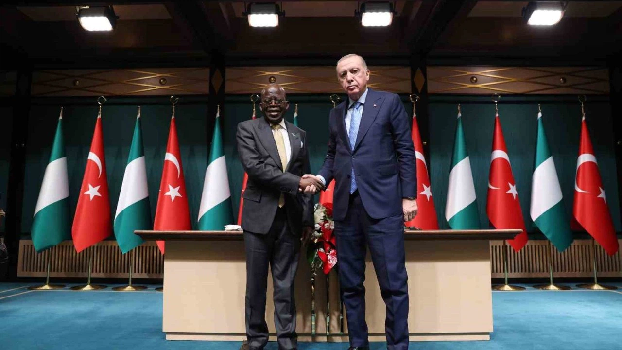Cumhurbaşkanı Erdoğan: "Nijerya Cumhurbaşkanı Tinubu ile 5 milyar dolar ticaret hacmi hedefimize bağlılığımızı teyit ettik"