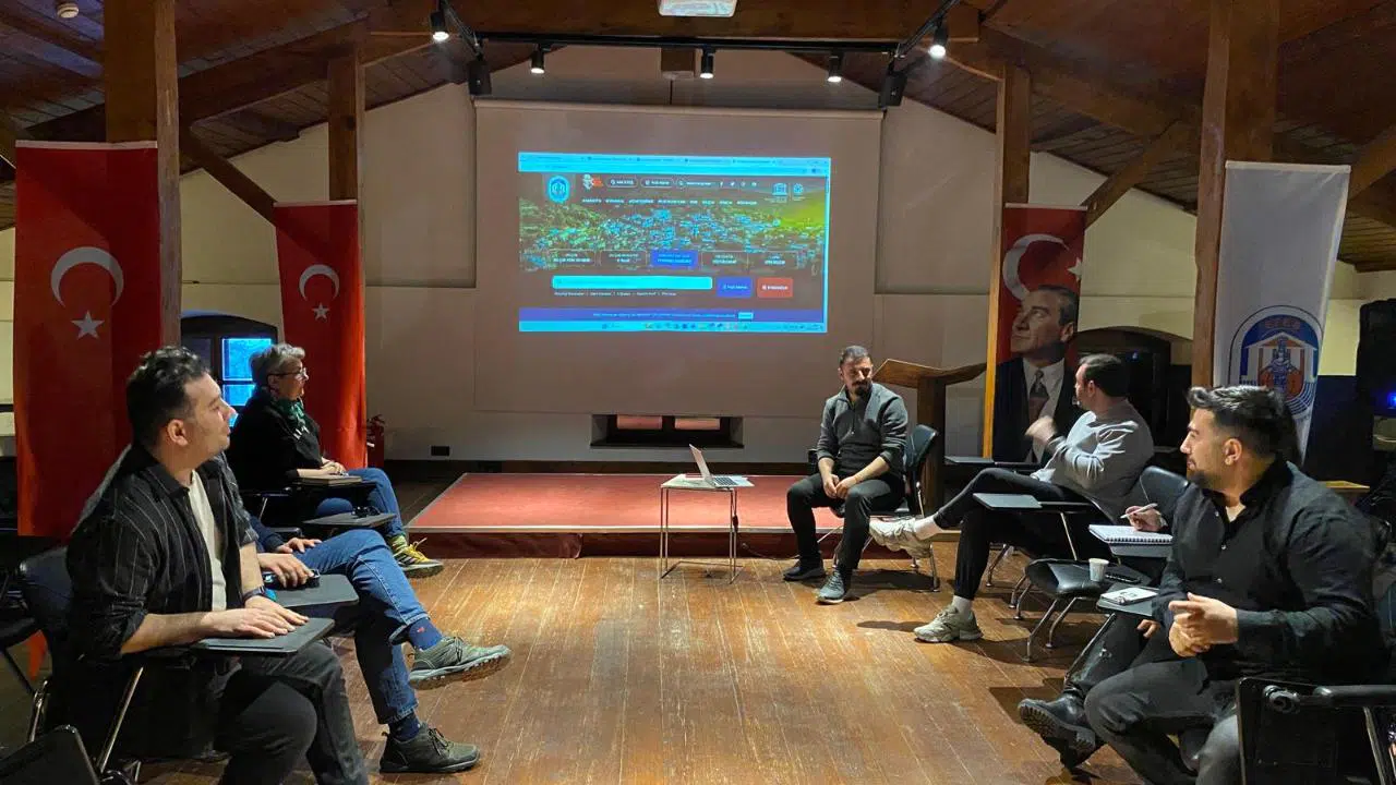 Efes Selçuk gençlik ağı kuruldu