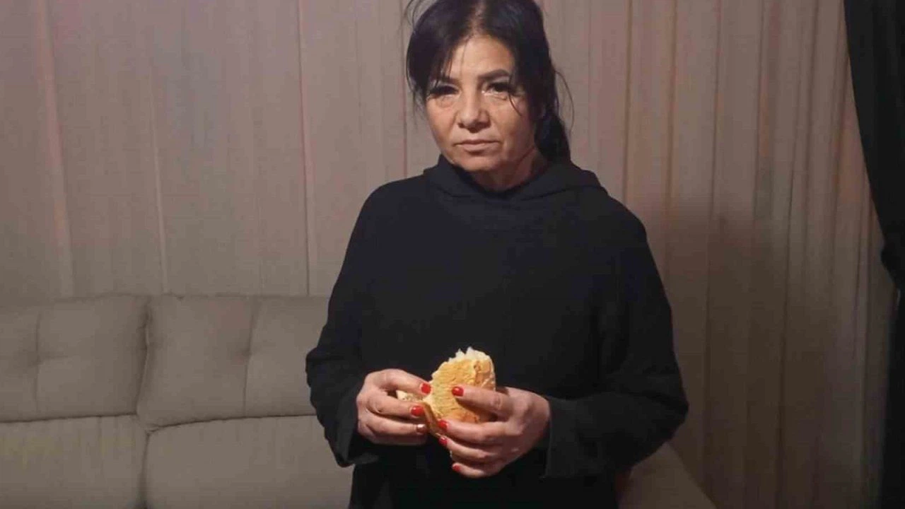 Fırından alınan ekmeğin içinden vida çıktı