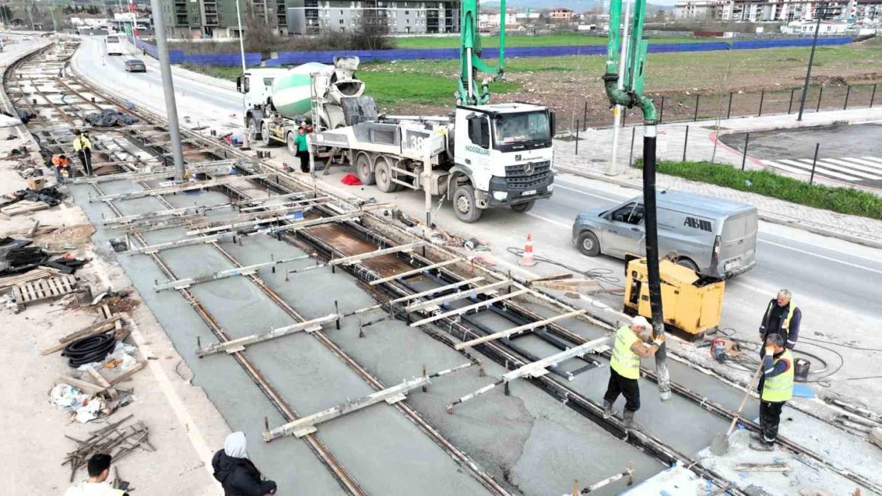 2025’te 19 milyon yolcu taşındı, raylar Kartepe’ye uzuyor