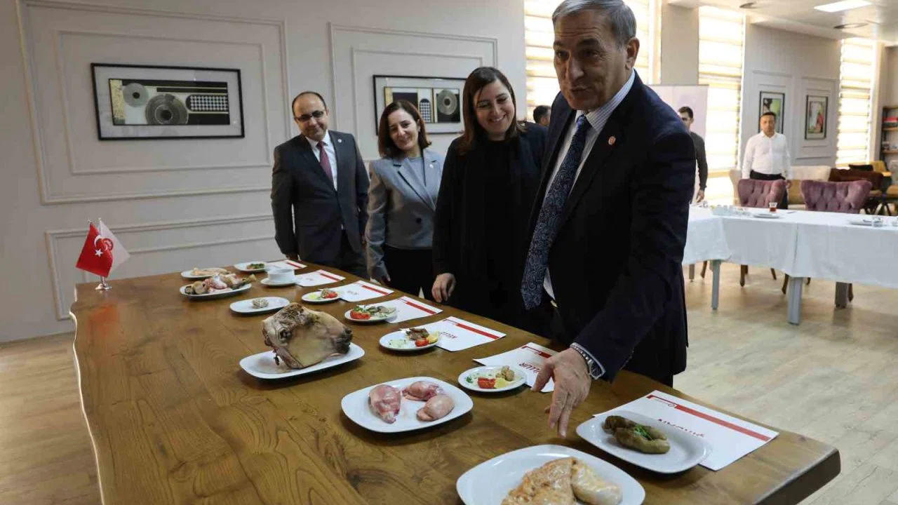 Adana’nın sıra dışı yöresel lezzetlerinin gastronomi turizmini canlandırılması bekleniyor