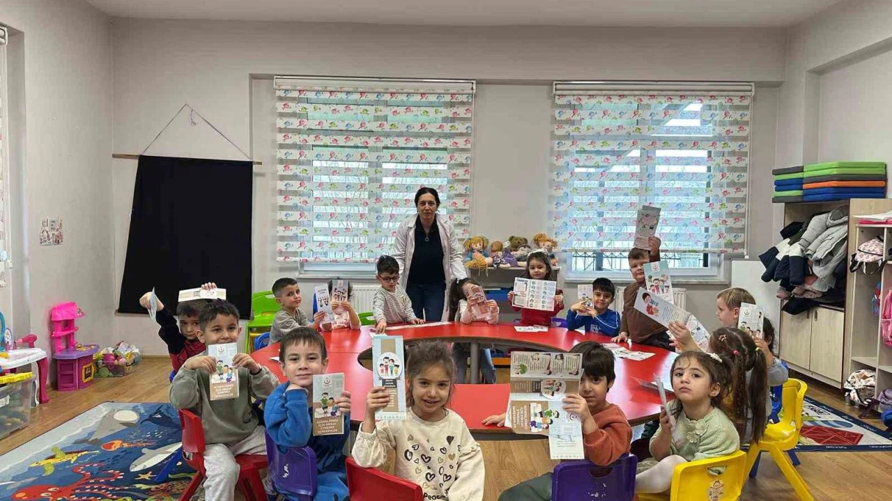 Ana okulu öğrencilerine sağlık eğitimi