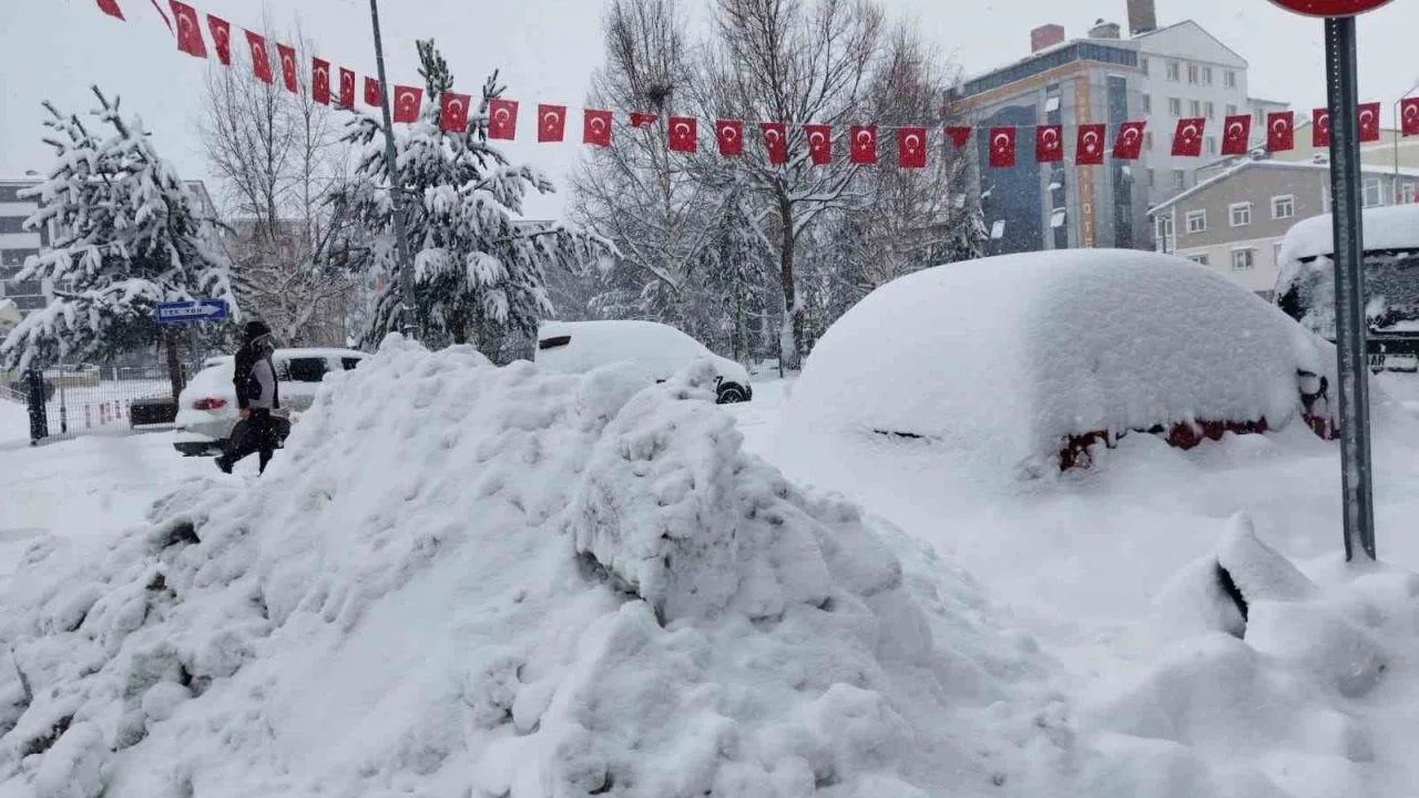 Ardahan’da 132 köy yolu ulaşıma kapandı