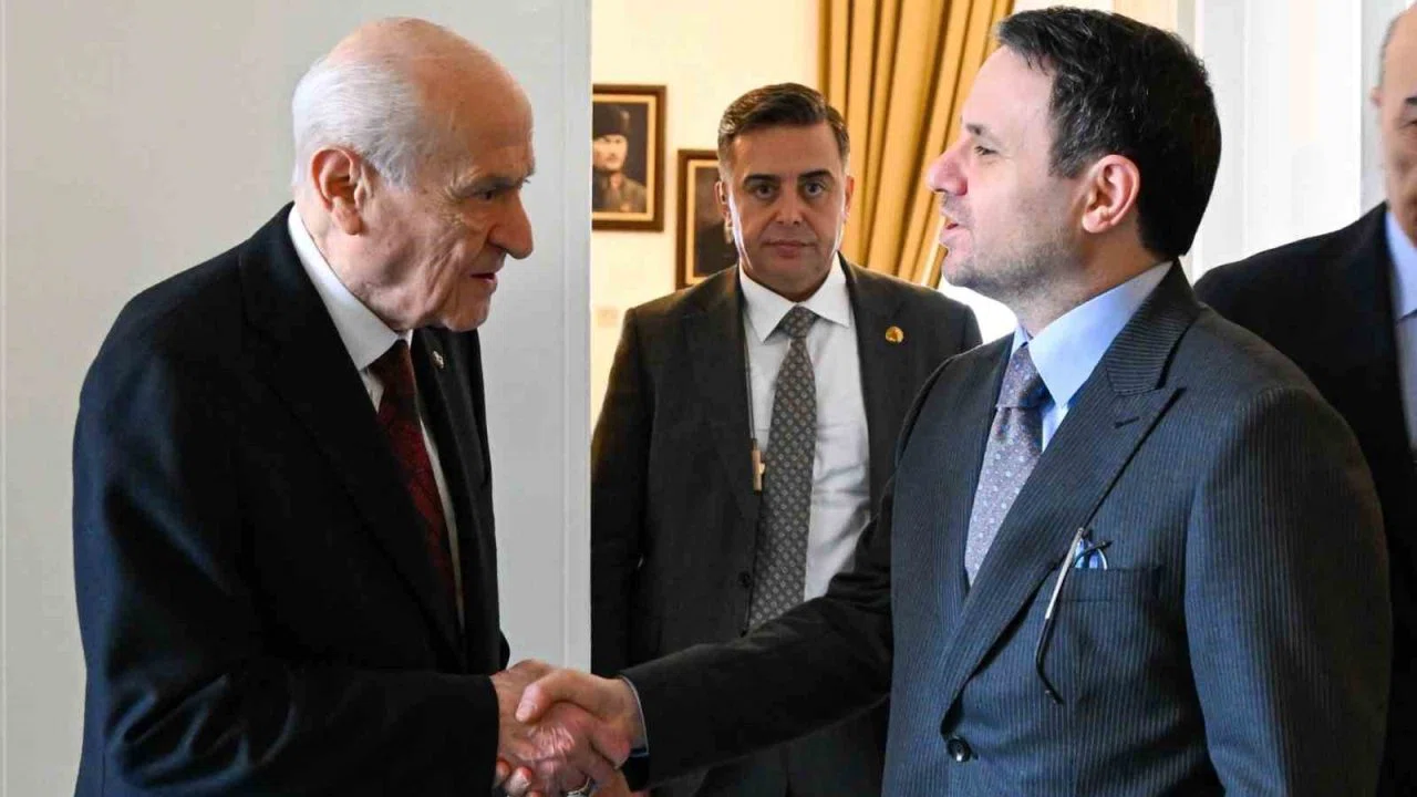 Bakan Gürlek, MHP lideri Bahçeli’yi ziyaret etti