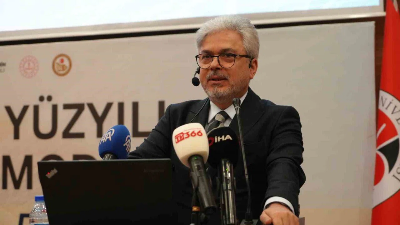 Bakan Yardımcısı Yelkenci: "Türkçeyi derinlemesine anlayan, konuşan, yazan nesiller önemli"