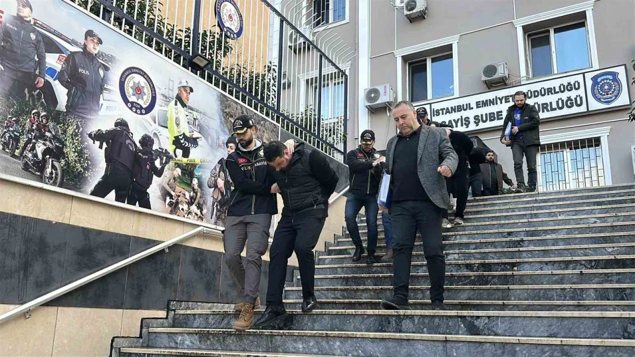 Bakırköy’de 30 milyon dolarlık soygun iddiasına ilişkin gözaltına alınan 11 şüpheli adliyeye sevk edildi