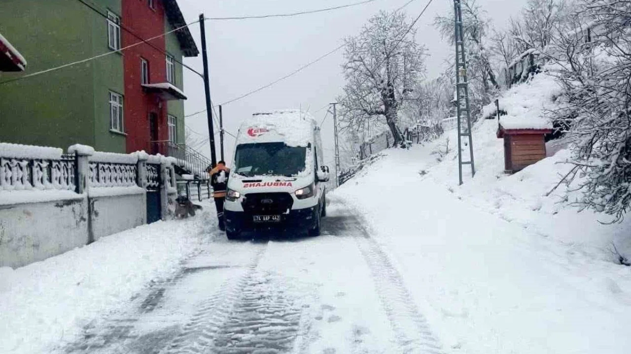 Bartın’ın yüksek kesimlerinde kar etkili oluyor