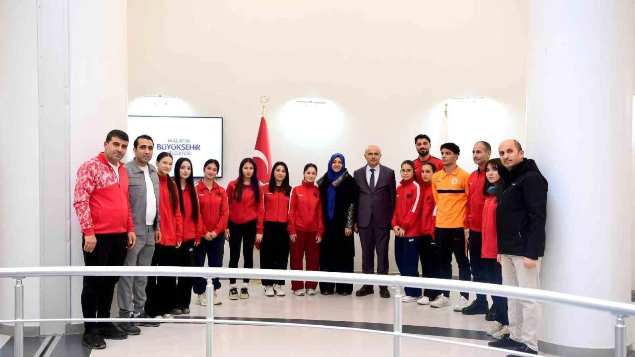 Başkan Er: "Malatya’nın her yerinde spor tesisi olacak"