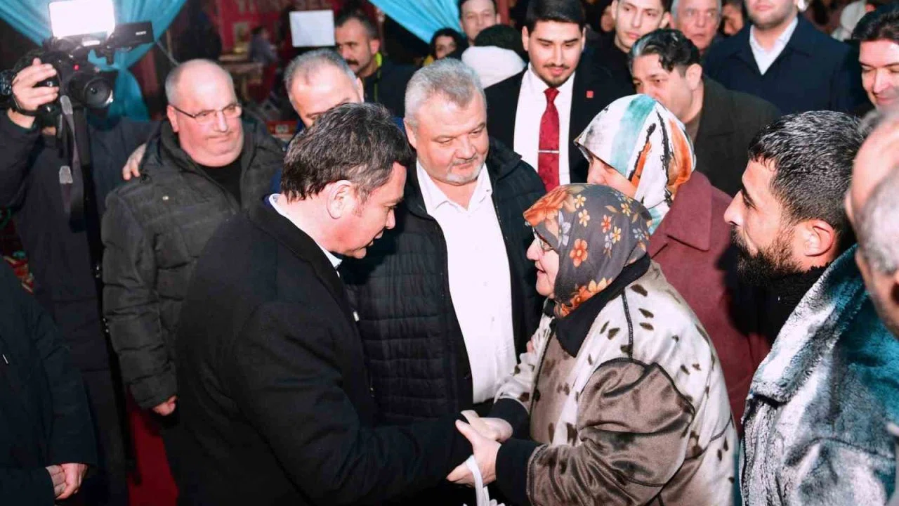 Başkan Erkan Aydın Ramazan Sokağı’nda vatandaşlarla buluştu