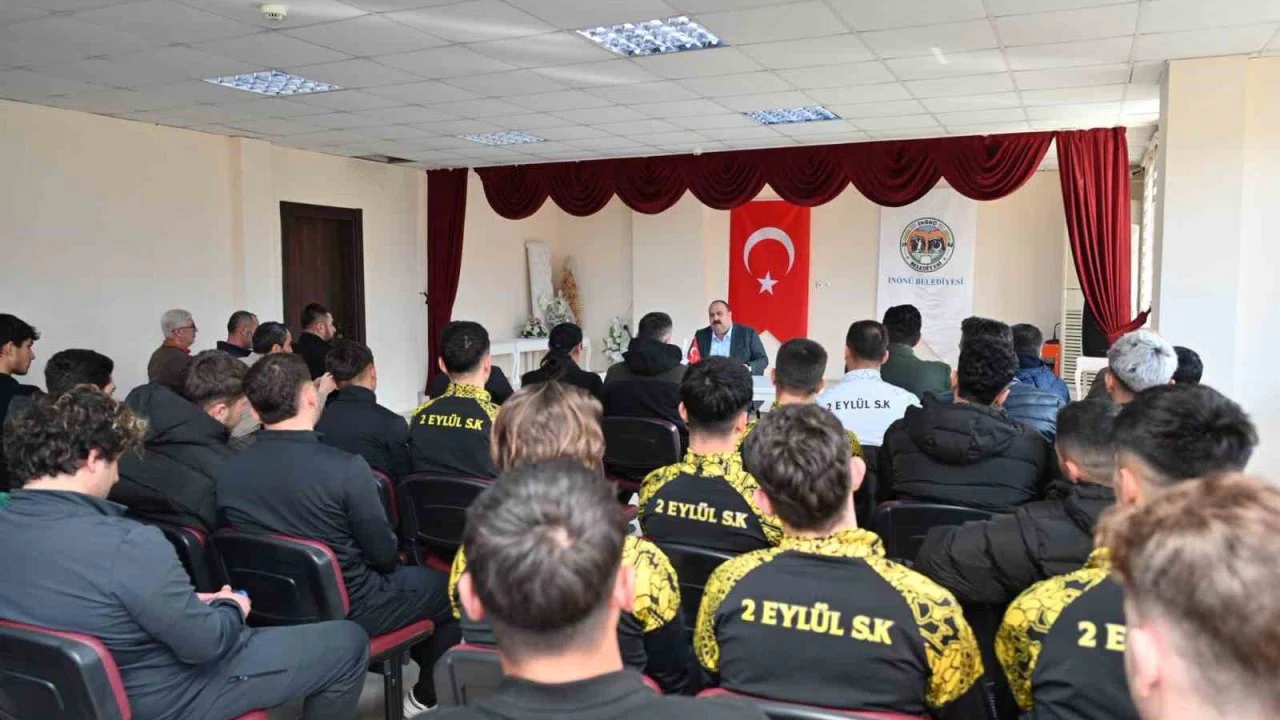 Başkan Hamamcı sporcularla buluştu