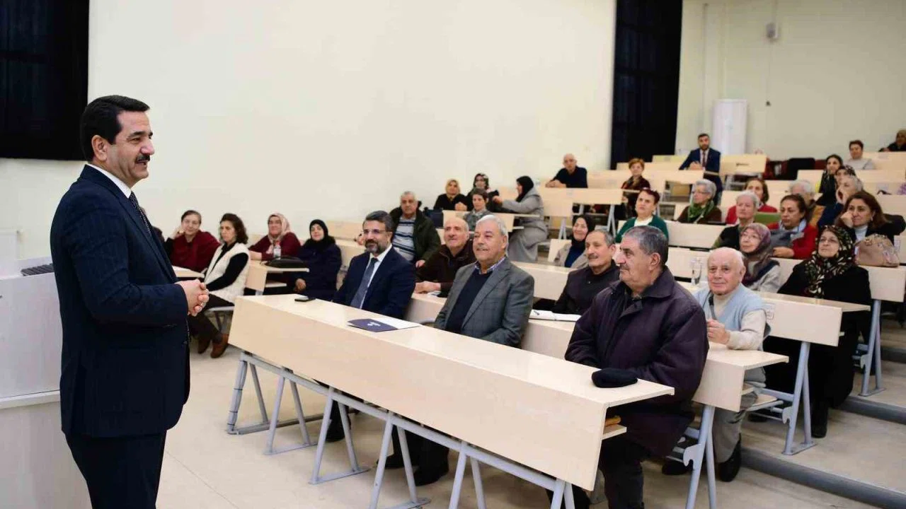 Battalgazi Belediye Başkanı Bayram Taşkın: "Öğrenmenin yaşı olmadığını kanıtlayan büyüklerimizin azmi bizlere ilham veriyor"