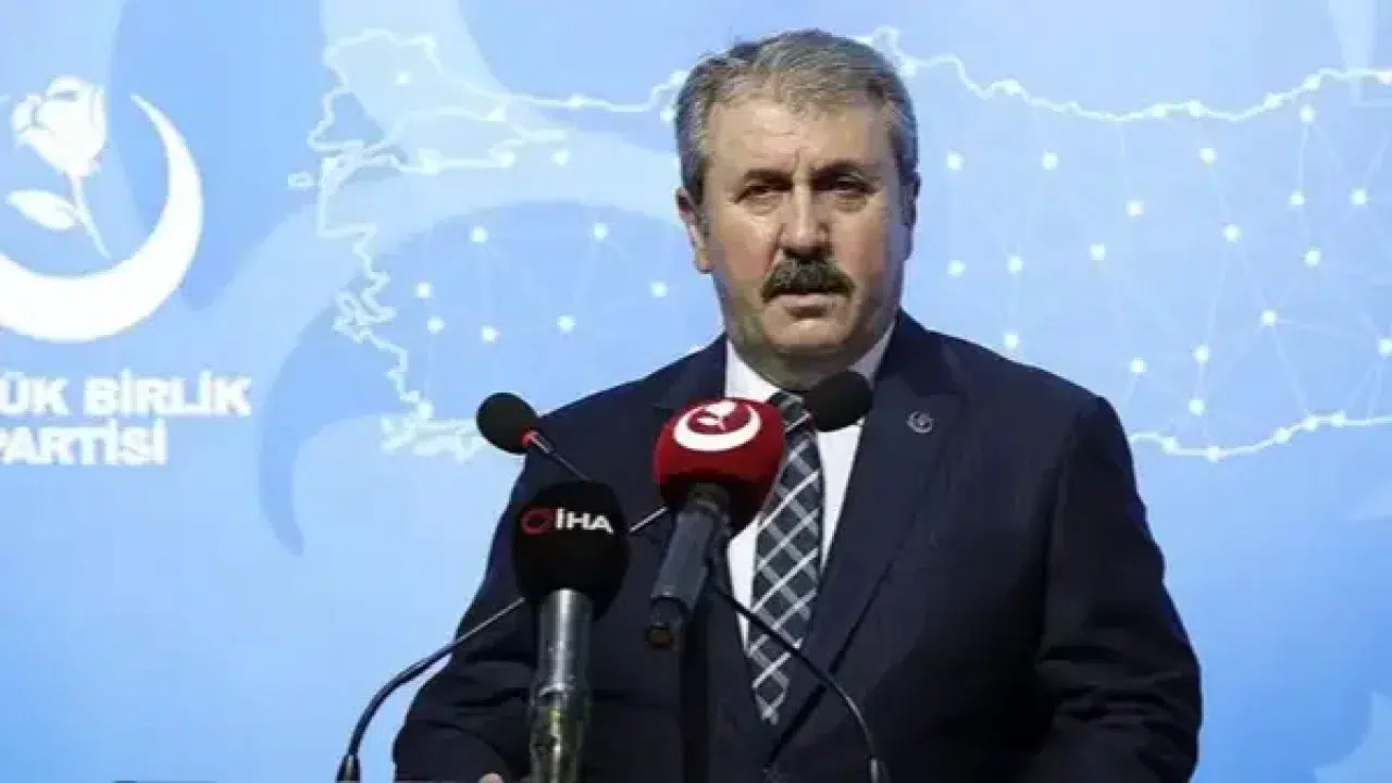 BBP Genel Başkanı Destici'nin 'Laikliği Savunuyoruz' metnine tepkisi: 'Türkiye'nin Kübalaştırılmasına asla müsaade etmeyeceğiz'