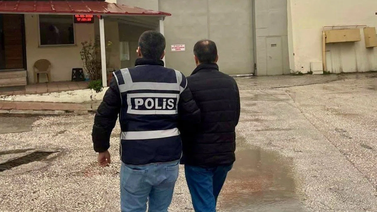 Bilecik’te 3 yılın üzerinde hapis cezası bulunan kaçak 3 şahıs yakalandı