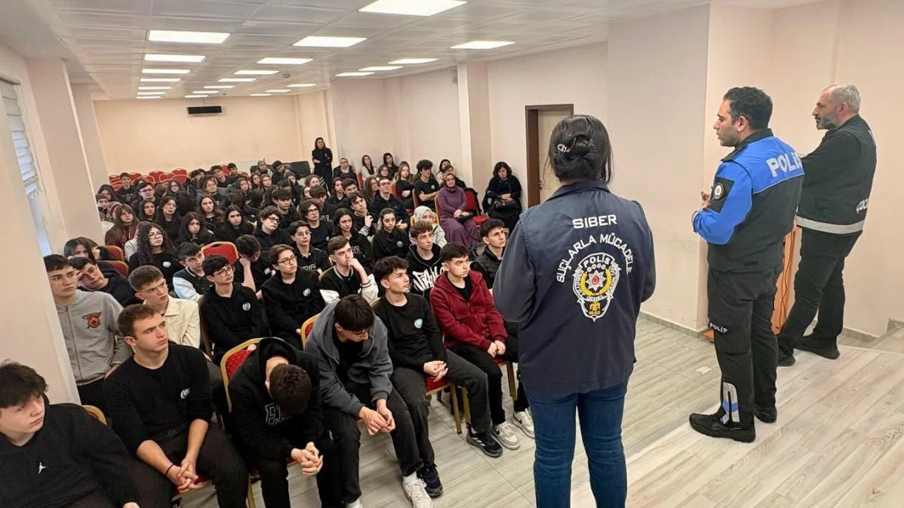 Bilecik’te lise öğrencilerine zorbalık ve güvenlik bilgilendirmesi