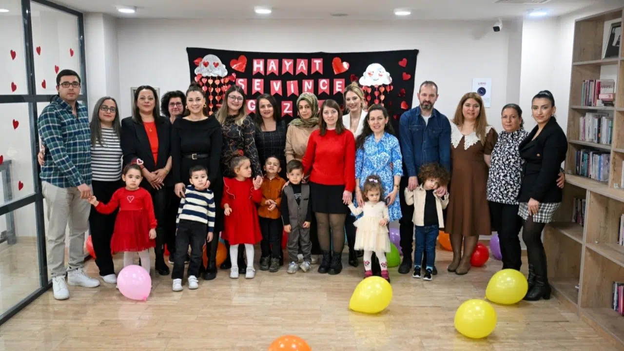 Bornova’da sevgiyle atılan adımlar