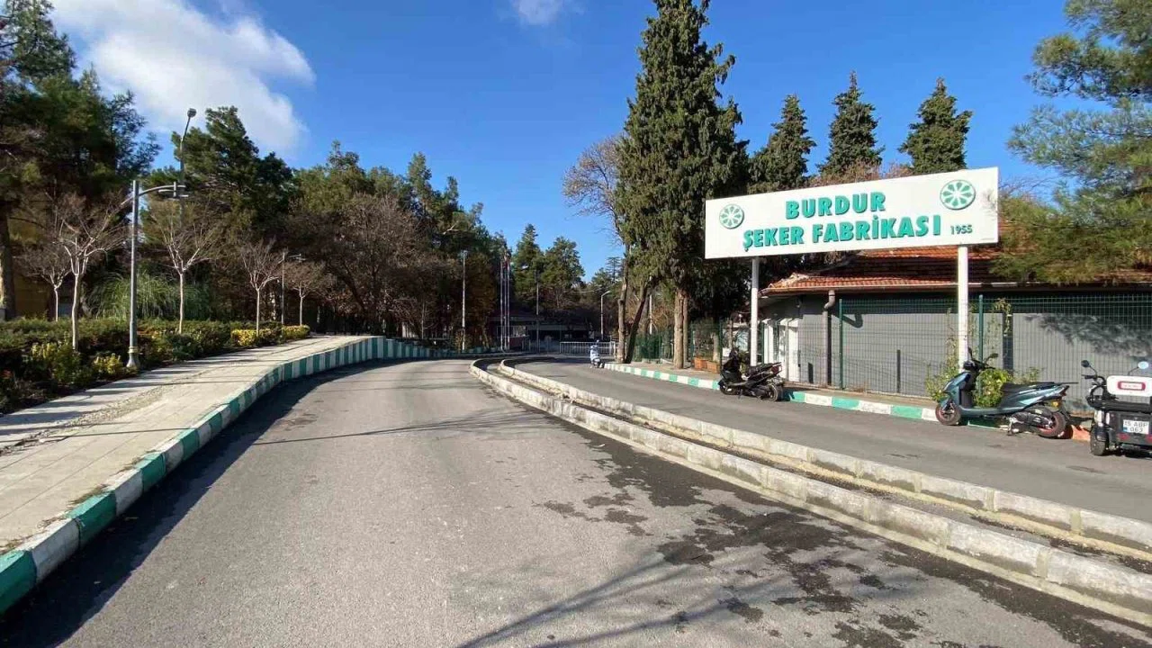 Burdur’da elevatör zincirine elini kaptıran işçi yaralandı