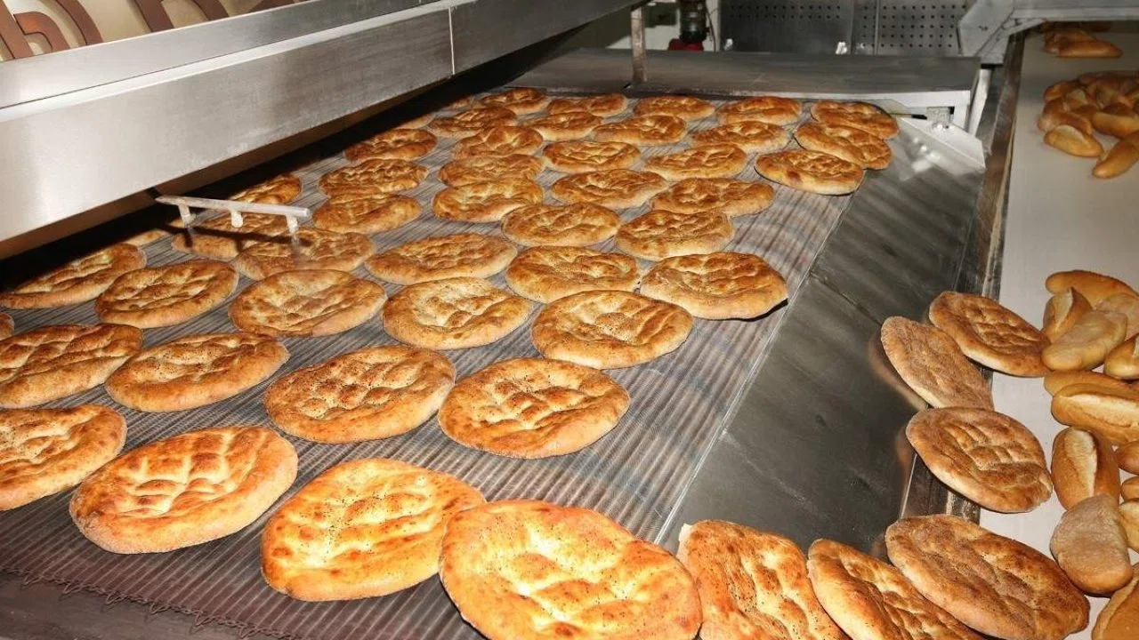 Bursa’da 450 gramlık BESAŞ pidesi 25 lira